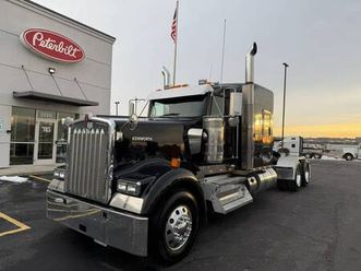peterbilt 389 and kenworth w900 available