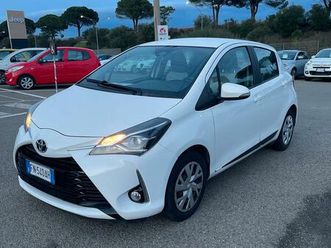 toyota yaris 1.0 5 porte active