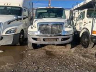 2009 international 4300 crew cab $8,500