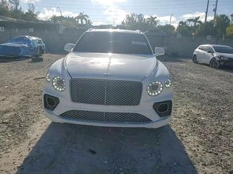 bentley bentayga 4.0l 8 all wheel drive