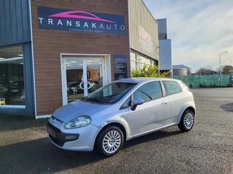 fiat punto 1.2 8v 69 easy / distri, vidange, bougies, disques et plaquettes av neuves / clim