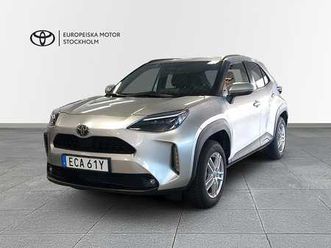 toyota yaris cross 1,5 hybrid active plus vinterhjul backkamera
