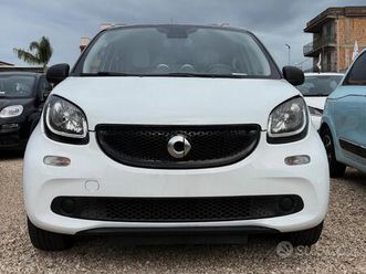 smart forfour 70 1.0 twinamic safetown white