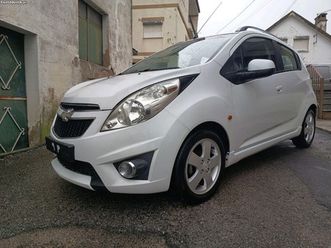 chevrolet spark lt outubro/10