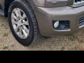 toyota sequoia limited