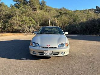 2002 chevy cavalier ls 19,000 original low miles like new