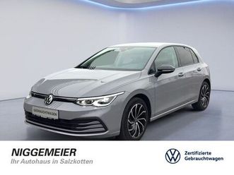 volkswagen golf viii 1.5tsi united ahk+acc+navi+led