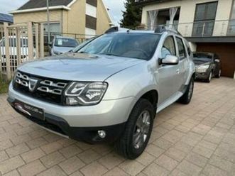 ② dacia duster essence 04/2015 100000 km — dacia — 2ememain