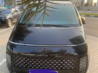 hyundai staria 3.5l luxury (7 seater)