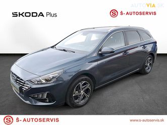hyundai i30 cw kombi 1.5i family za 12 299 €