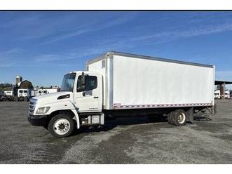 2018 hino 268 26ft box truck