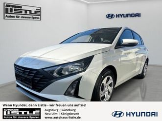 hyundai i20 fl (my25) 1.2 select navi kamera einparkhilf