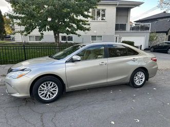 toyota camry 2017 le automatique 4 cylindre
