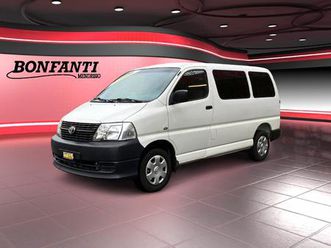 hiace kombi lwb 2.5 d-4d 3 p.