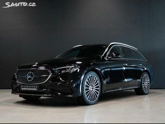 mercedes-benz třídy e 300te amgline parkovací kamera