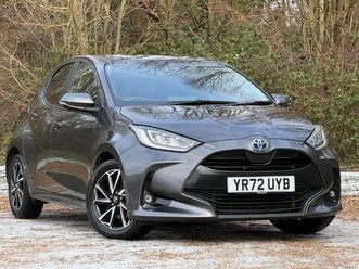 toyota yaris design hatchback's 1.5 vvt-h design e-cvt euro 6 (start/stop) 5dr