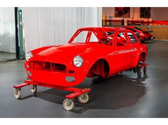 1974 mg rv8 - mgb gt v8