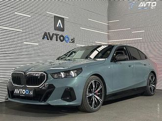 bmw i5 edrive40|mpro|zračno|4ws|pano|iconic|harman|hud