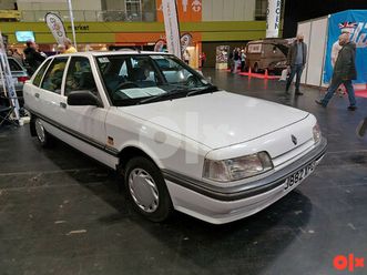 trazim: renault 21 1991 god/dizel
