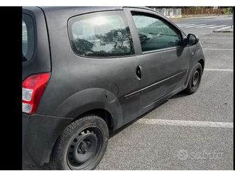 renault twingo x neo patentati euro1200trattabili
