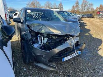 yaris 1.5i hybride 116h design / gs732