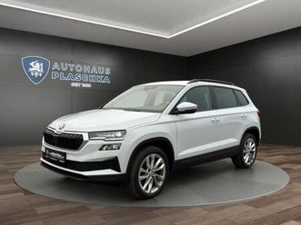 skoda karoq 1.5 tsi style ahk+varioflex+app+kamera