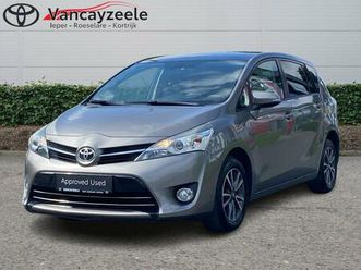 toyota verso skyview trekhaak cam gps
