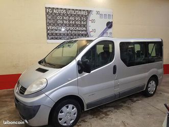 renault trafic passager 2.5l dci 150 ch revise et garantie 12 mois ou 15 000 km