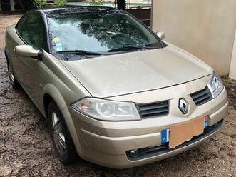très belle mégane coupé/cabriolet de 2004