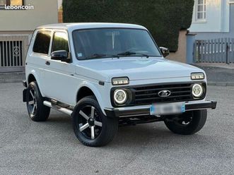 lada niva 4x4 1.7i essence 83cv