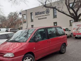 806 2l hdi avec pièces neuves