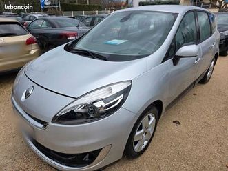 grand scenic iii ph2 1.5 dci 110 business. bv6. 7places. révisé et garanti 12 mois