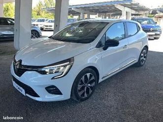 renault clio v e-tech full hybrid 145 evolution