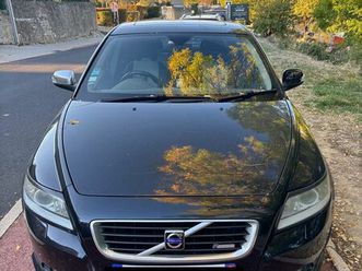 volvo s40 volant à droite