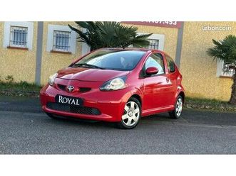 toyota aygo 1.4 d-4d 55ch citadine*rouge star*climatise a/c