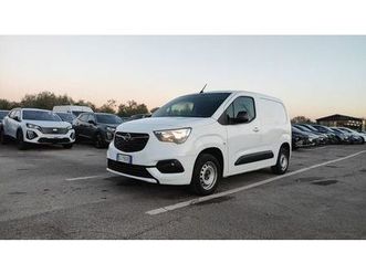 opel combo combo cargo 1.5 diesel 100cv s&s pl-dc 850kg essentia