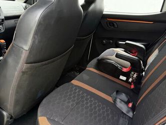 renault kwid outsider 1.0 flex 12v 5p mec. 2020