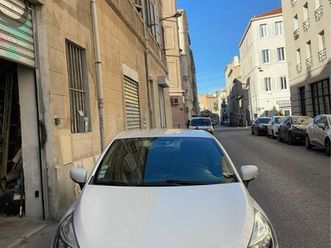 vend clio 2018 société