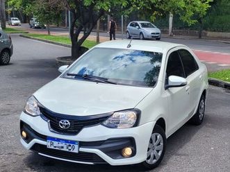 x plus sedan 1.5 flex 16v 4p mec.