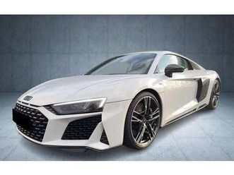 r8 coupe 5.2 v10 performance rwd 570cv s tronic