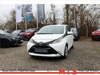 toyota aygo 1.0 x-play