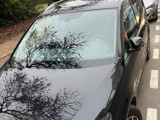 touran 2011 1.6 tdi dsg 7places