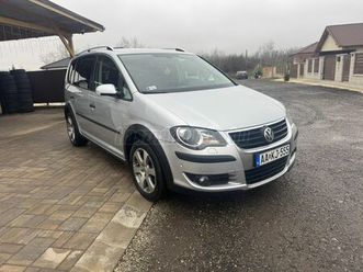 volkswagen touran cross2.0 pd tdi dsg dpf cross touran .frissen szervizelt+dsg váltó.levehetö vonohorog.+dupla digit klima