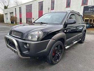 tucson 2.7i v6 24v 4wd glsi s/pack sport