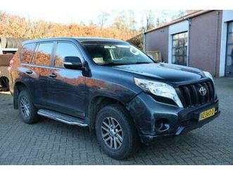 2.8 d-4d 5drs active a/t van