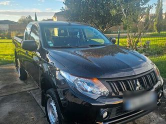 mitsubishi pick up 200 cab