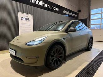 tesla model y long range awd 5d