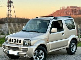 suzuki jimny/1ere main/4x4/clim/95000km/moteur à chaîne/très propre