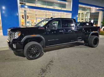2022 gmc sierra denali 3500hd 4wd 4 dr dually