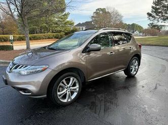 2011 nissan murano le - excellent condition